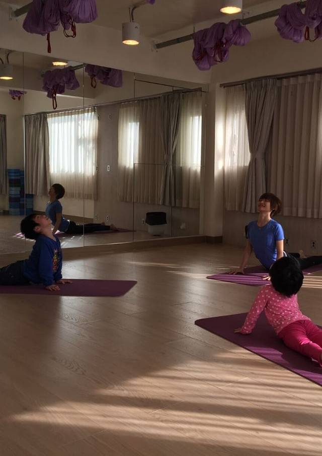 Family Yoga (Kids 3-5 years old) 親子兒童瑜伽