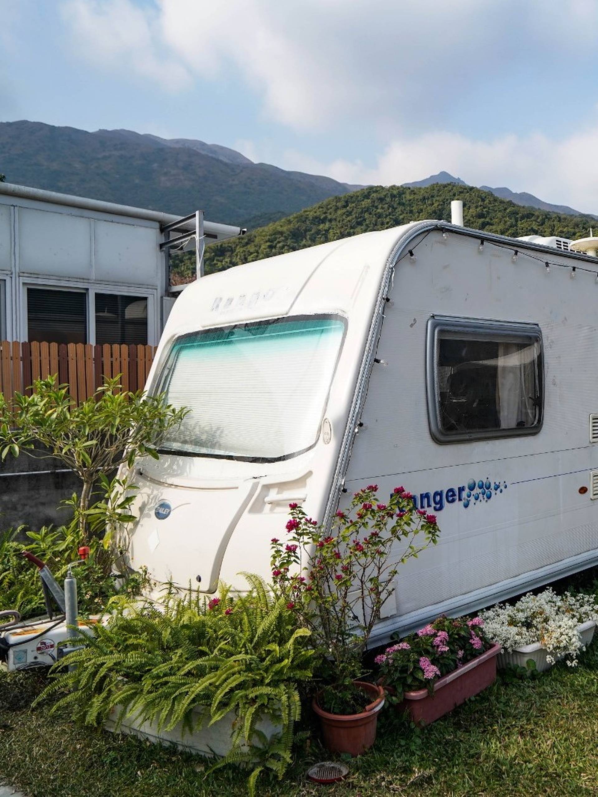 貝澳露營車 中型家庭露營車 (4-5人)