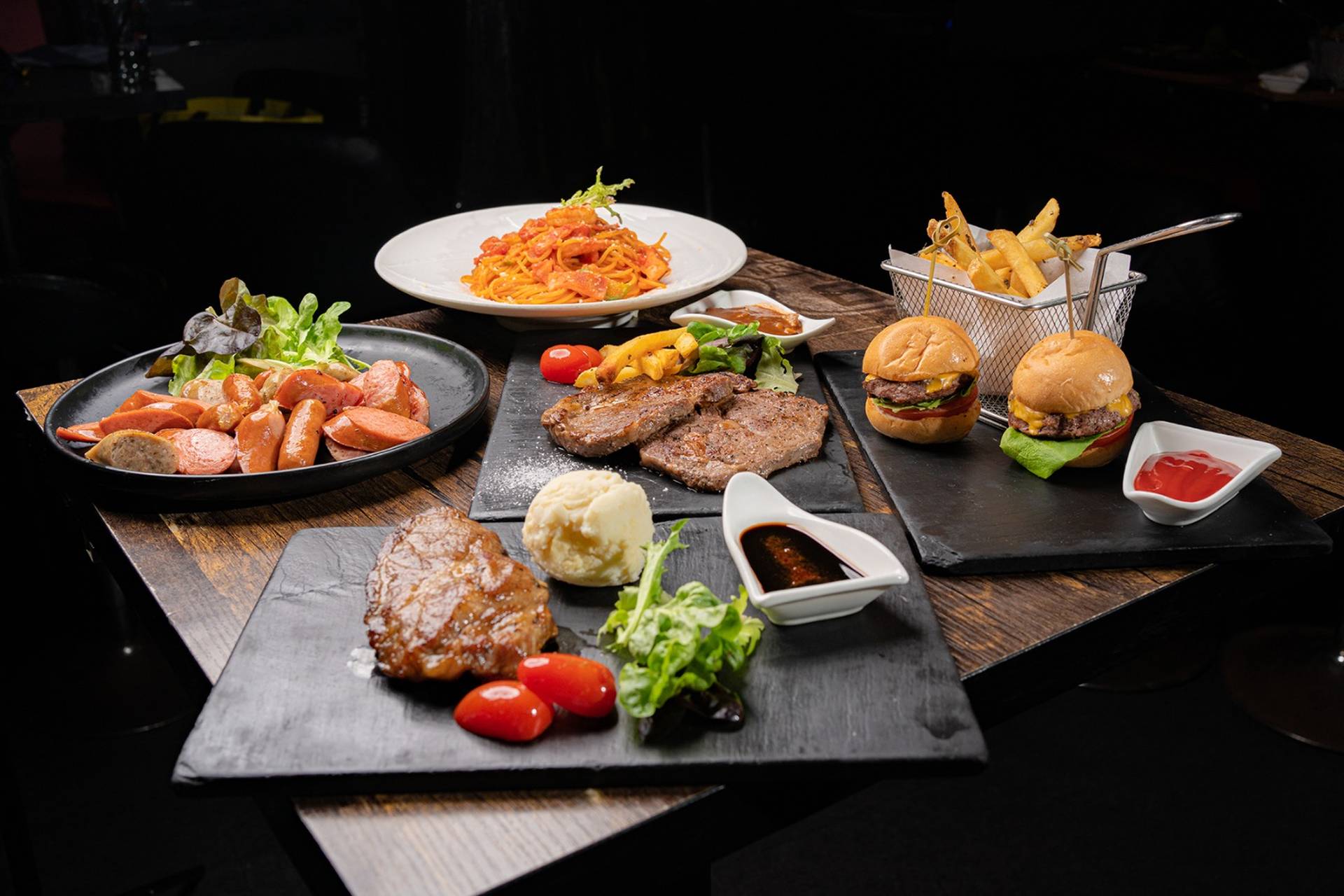 DKLM Bar & Restaurant (尖沙咀)｜$100餐飲現金券｜8折優惠