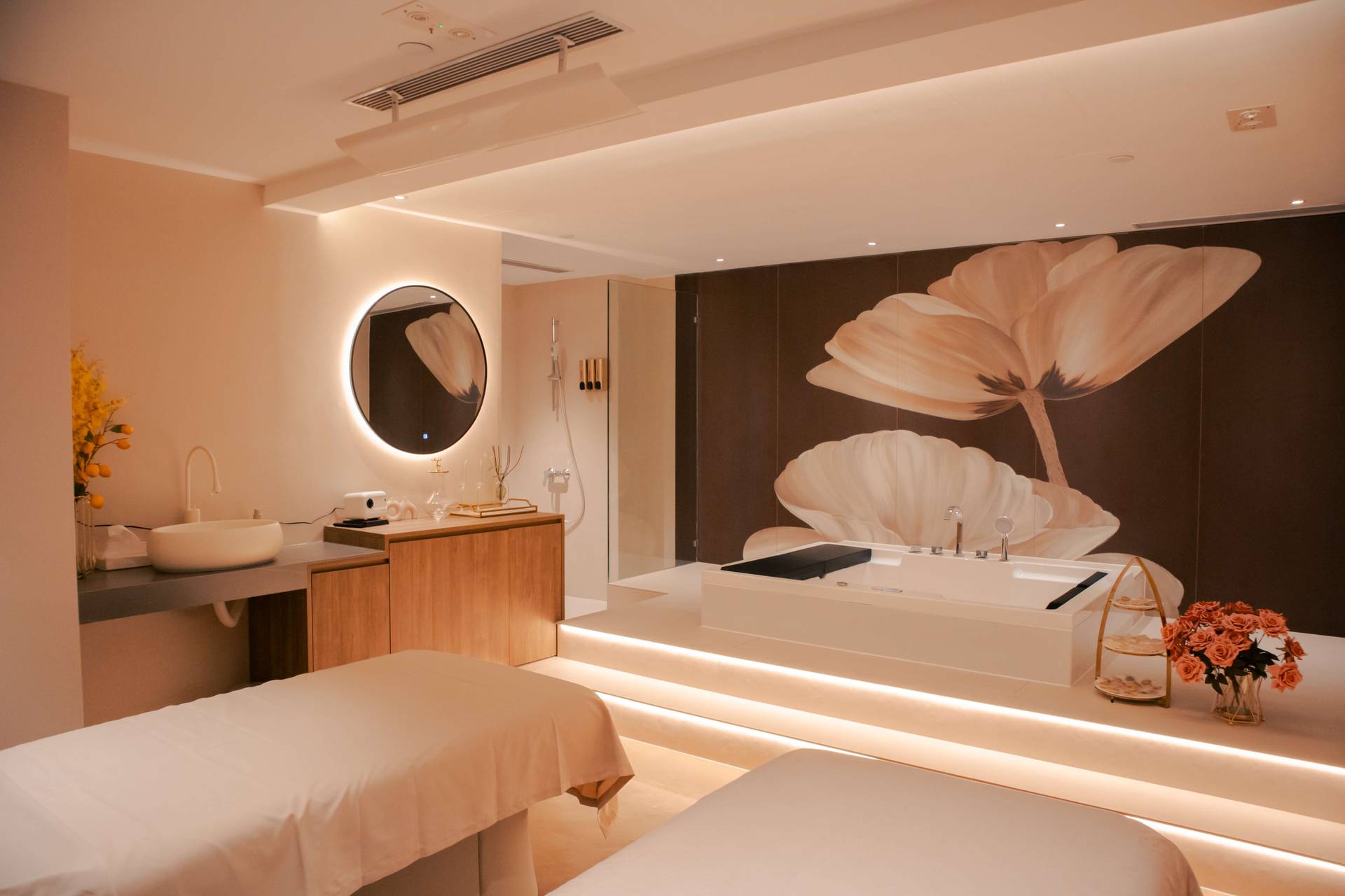 Queen's Beauty & Spa｜快閃半價｜150分鐘櫻花與天竺葵之完美相遇 SPA｜利園3000尺尊貴水療