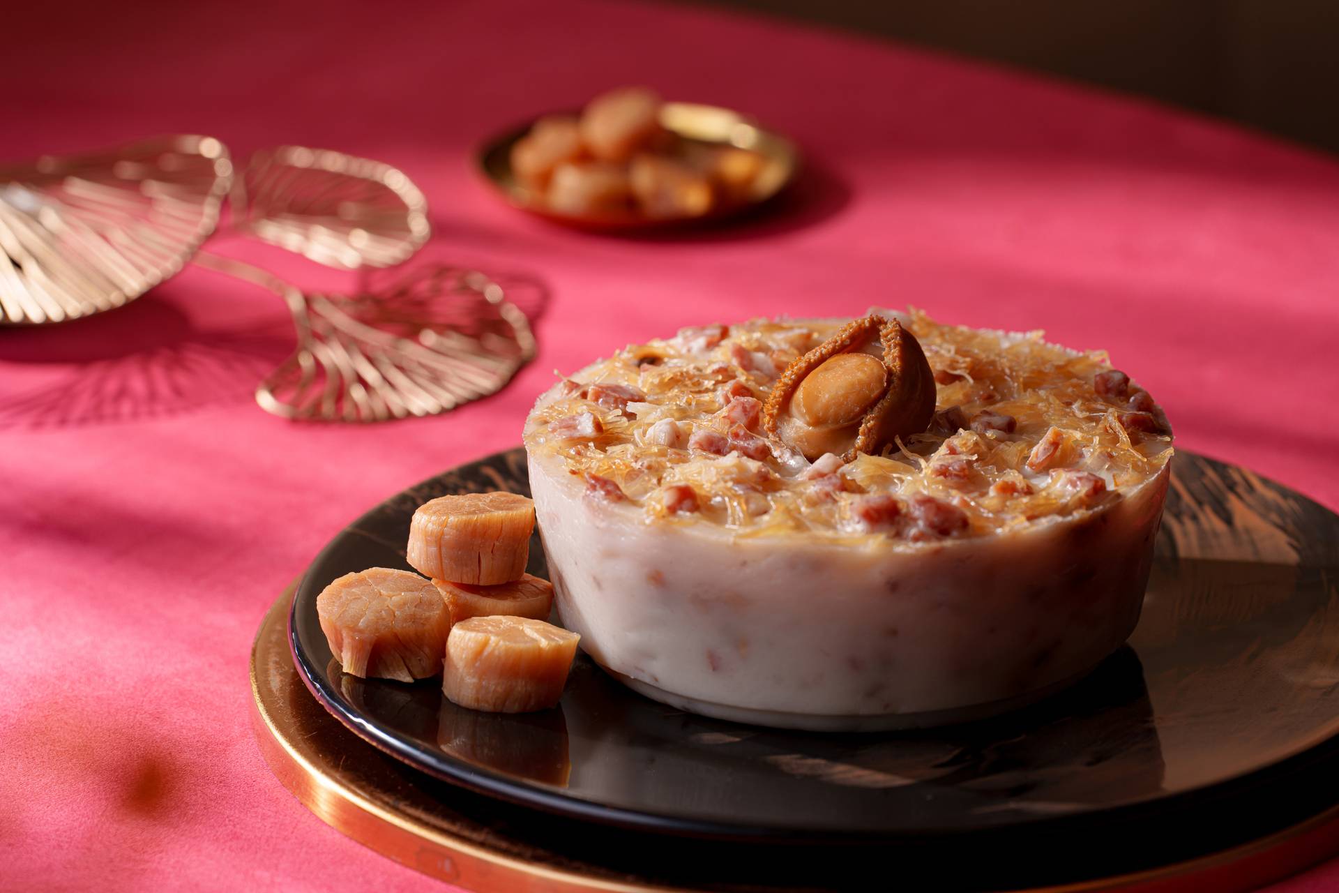 【低至85折】明閣（香港康得思酒店）｜ 粵菜食府 ︱雲南保山二百年古樹滇紅茶黑糖年糕/富貴椰汁年糕/鮑魚瑤柱臘味蘿蔔糕/棗皇椰汁糕/新春一品煲