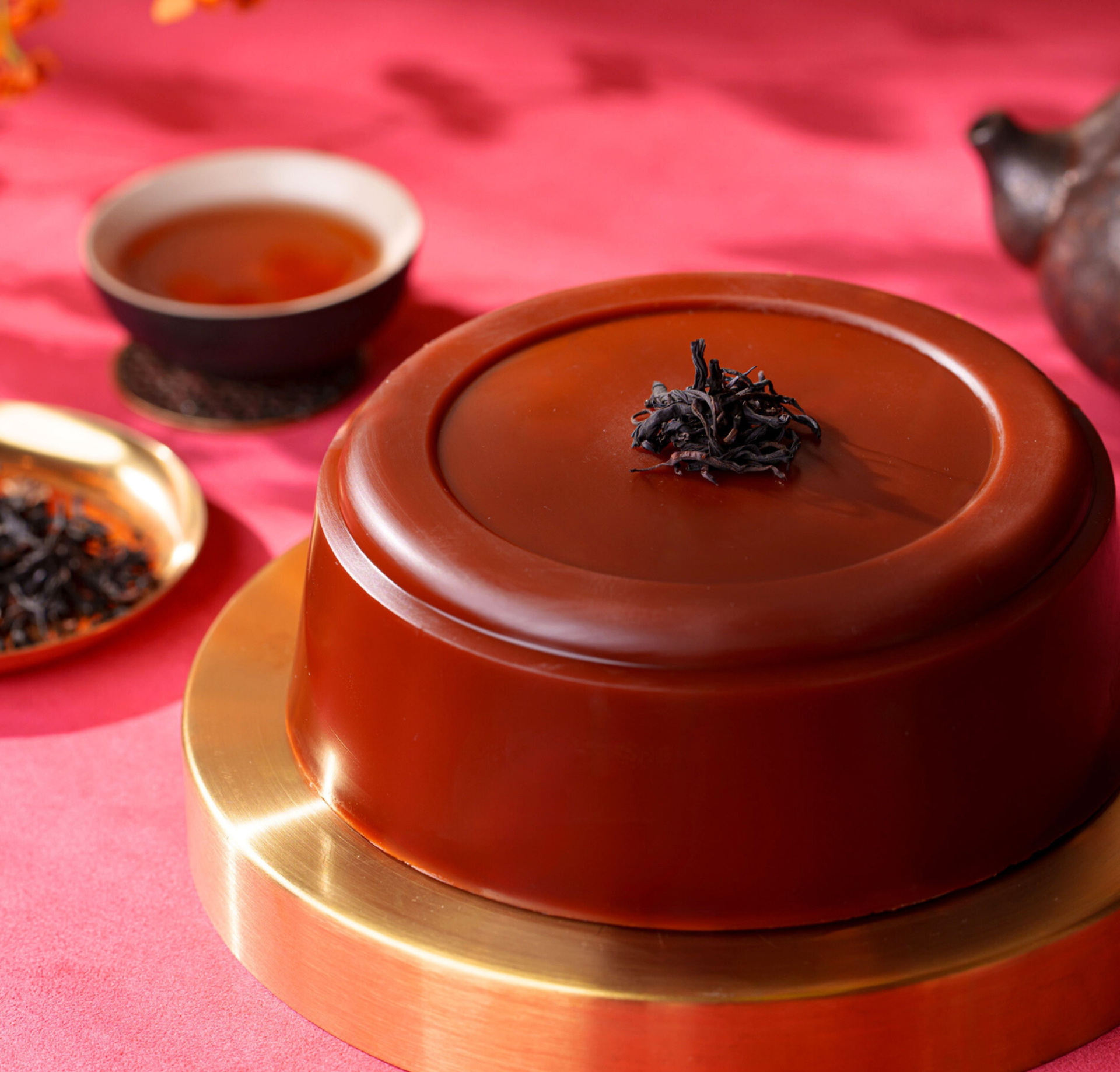 香港康得思酒店賀年糕點早鳥85折 | 米芝蓮粵菜食府明閣  | 新品雲南紅茶黑糖年糕/富貴椰汁年糕/新春一品煲 | 賀年糕點2026