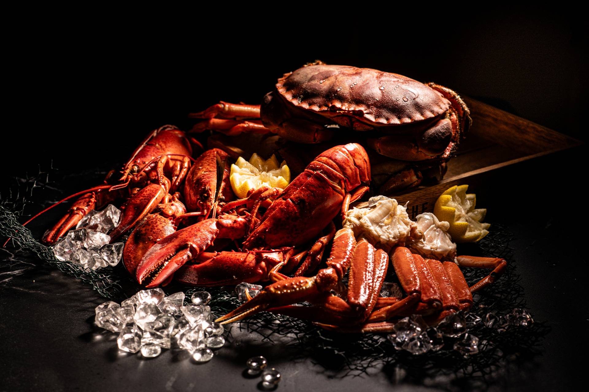 【低至7折】海景嘉福洲際酒店｜海景咖啡廊｜情人節限定自助晚宴 /「蟹饗盛宴」自助晚餐