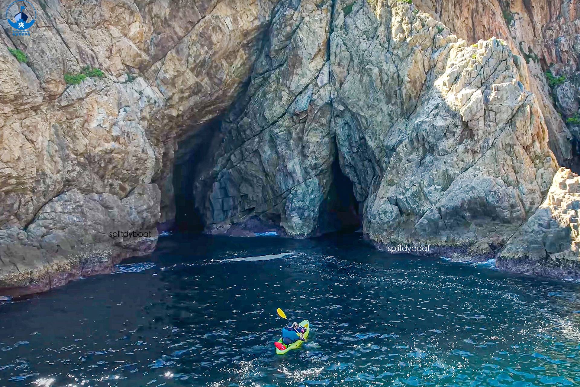SplitdyBoat ｜01獨家送香港明信片｜火山觀光導賞團、海灘跳島浮潛團、獨木舟、雙洞泳綑團｜